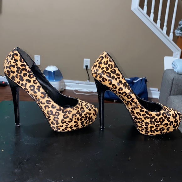 Very nice ALDO leopard pump - size 7.5 - Picture 1 of 2
